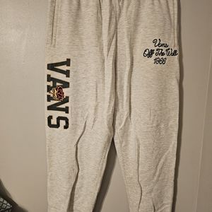 NWOT Vans sweatpants size L